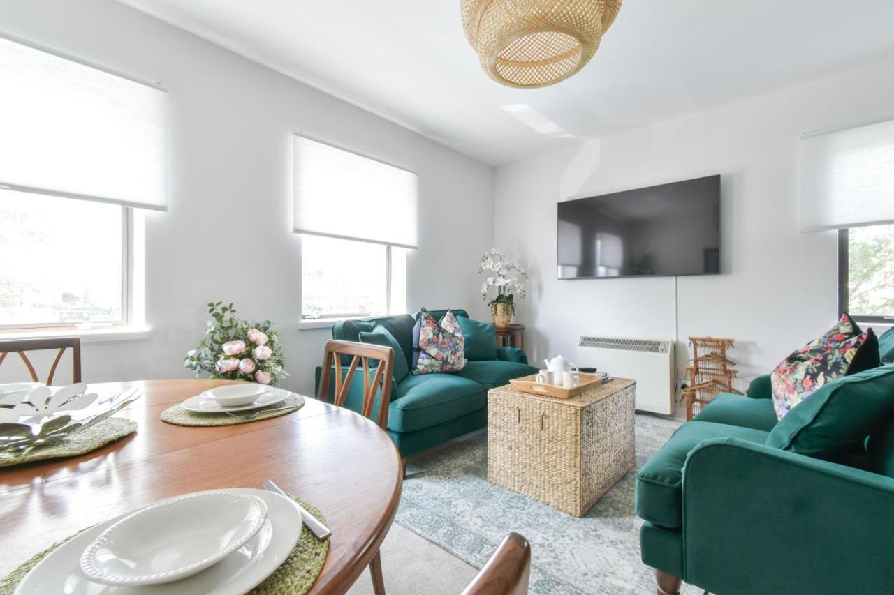 Luxury Spacious 2 Bed Apartment Shilton  Exterior photo